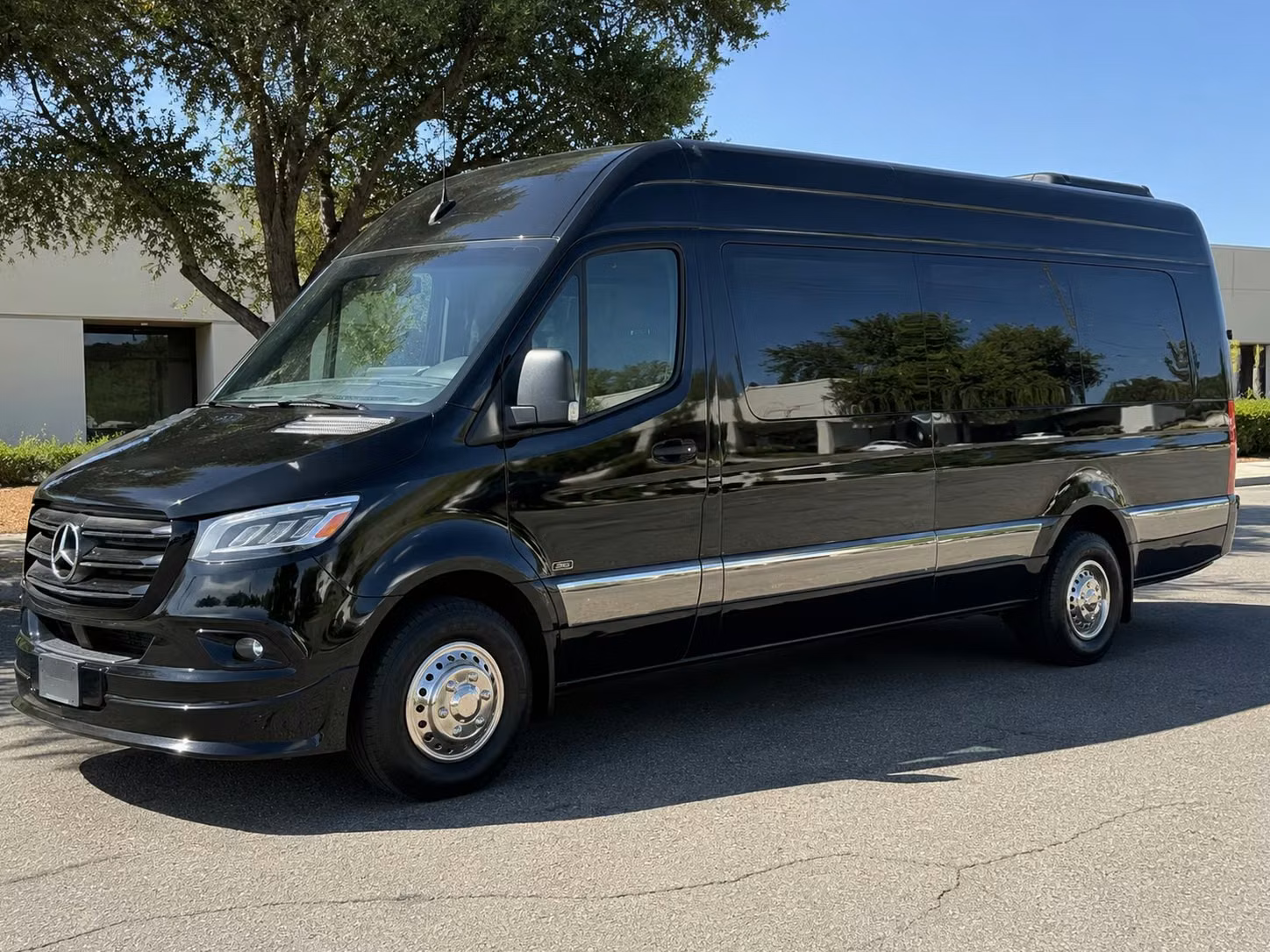 use a sprinter van or minibus for smaller hemet airport groups